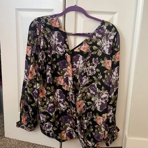 Women’s Long Sleeve Floral Blouse (L)